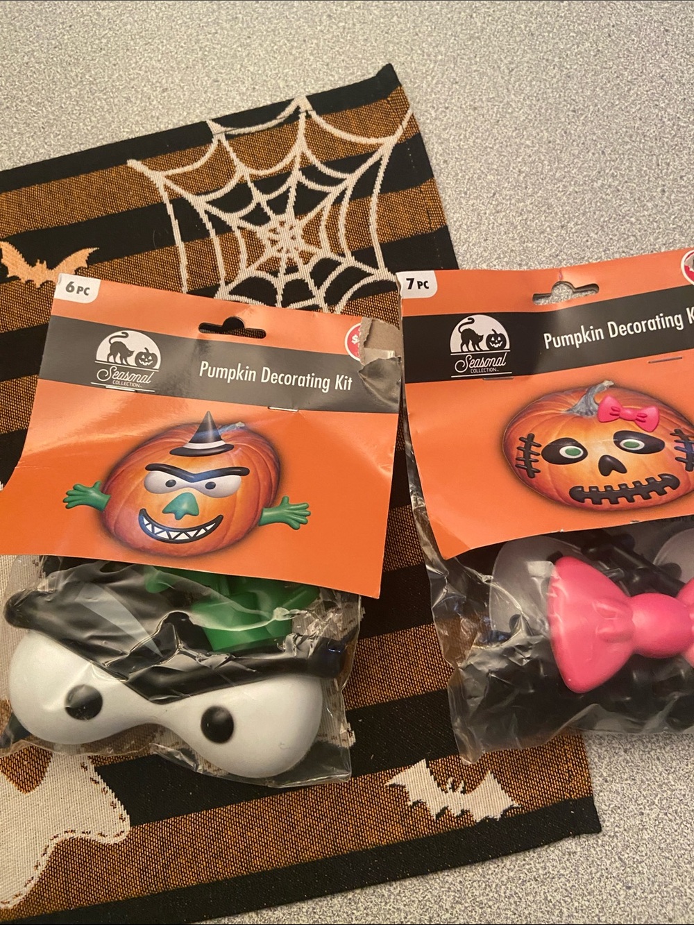 Pumpkin Decorating Kit - Orange & Pink Accents